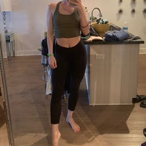 LULULEMON LEGGINGS SIZE 4